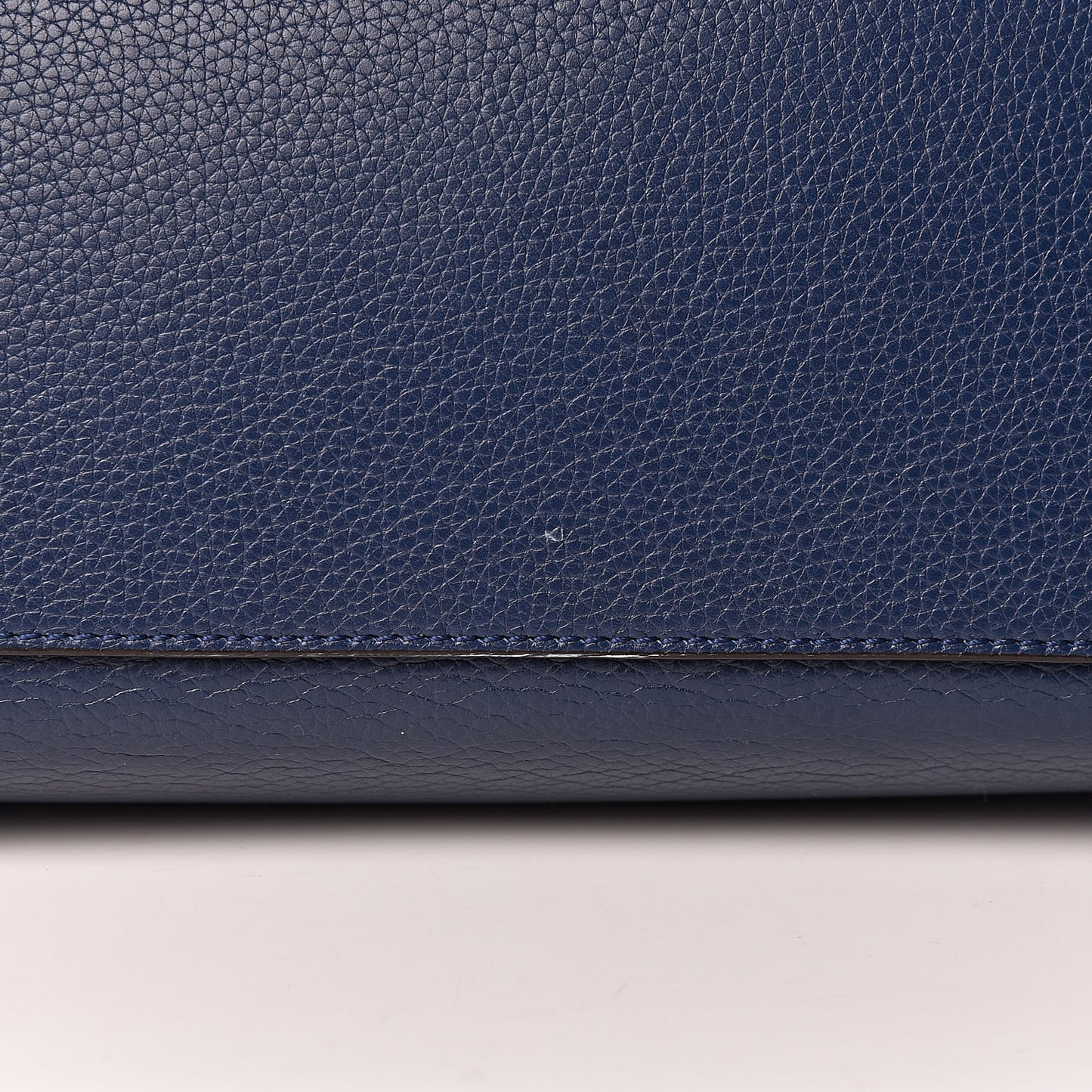 Drummed Calfskin Suede Medium Trapeze Navy