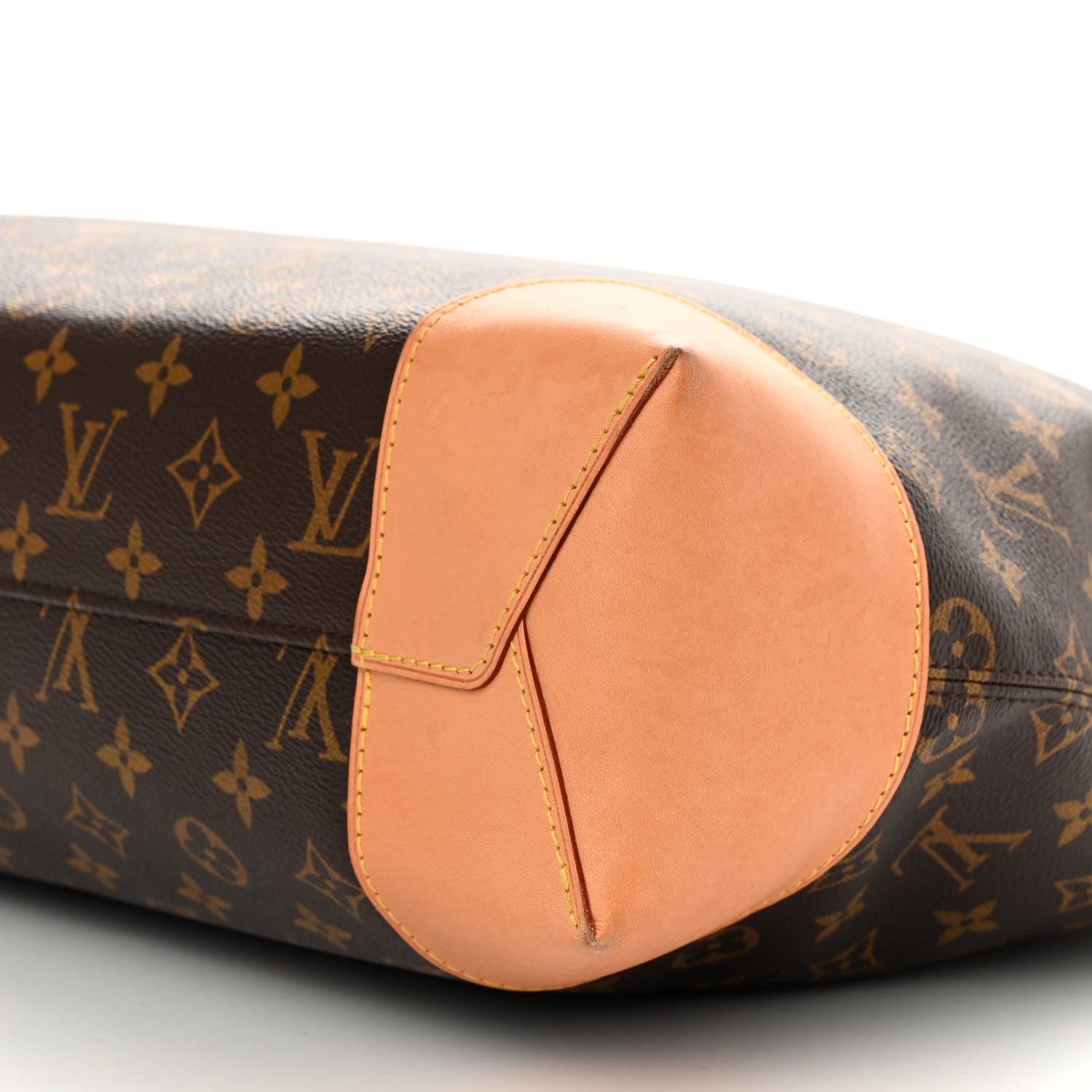 Louis Vuitton Monogram Berri MM 10 of 10