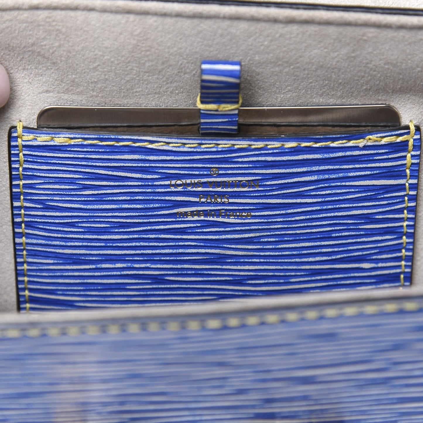 Epi Twist Shoulder Bag MM Denim Light