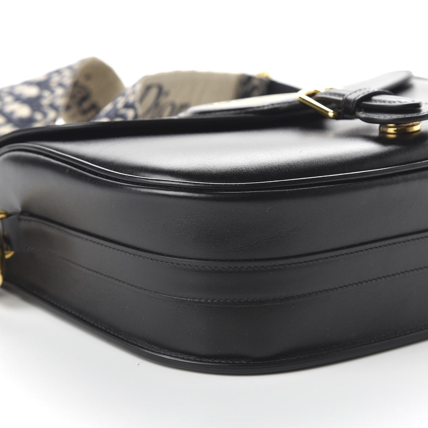 Box Calfskin Large Bobby Flap Black