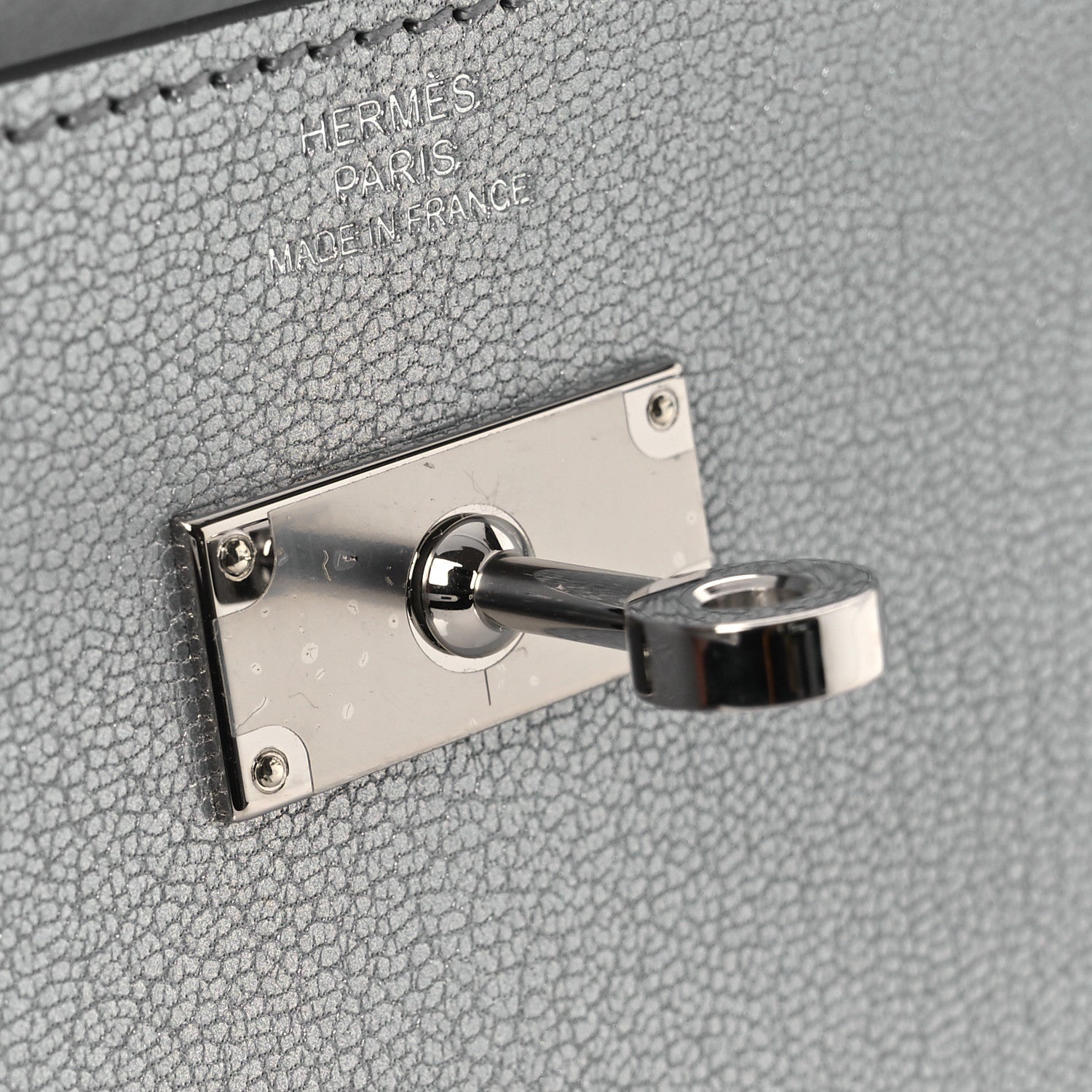 Hermes Metallic Chevre Chamkilight Kelly Wallet To Go Argent 12 of 13