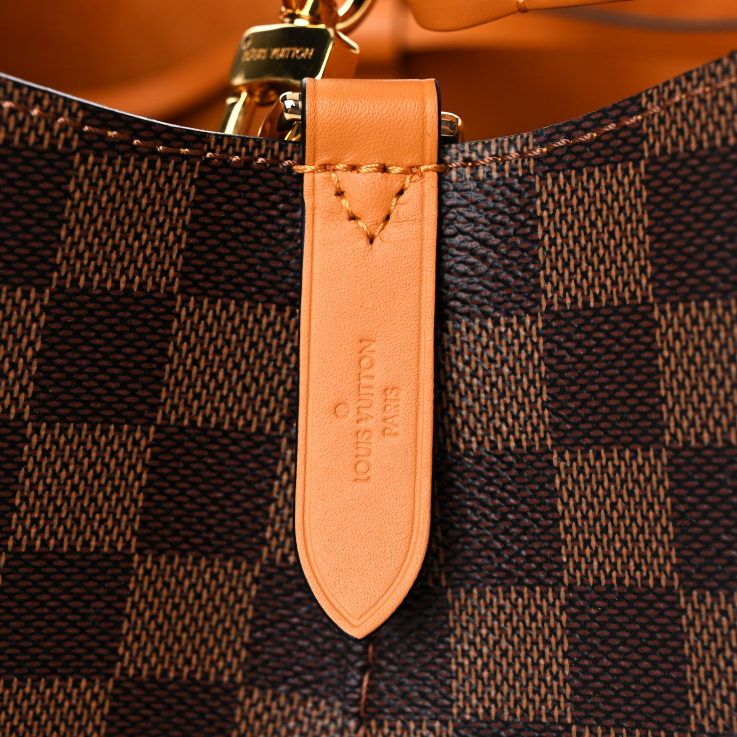 Damier Ebene Neonoe MM Safran