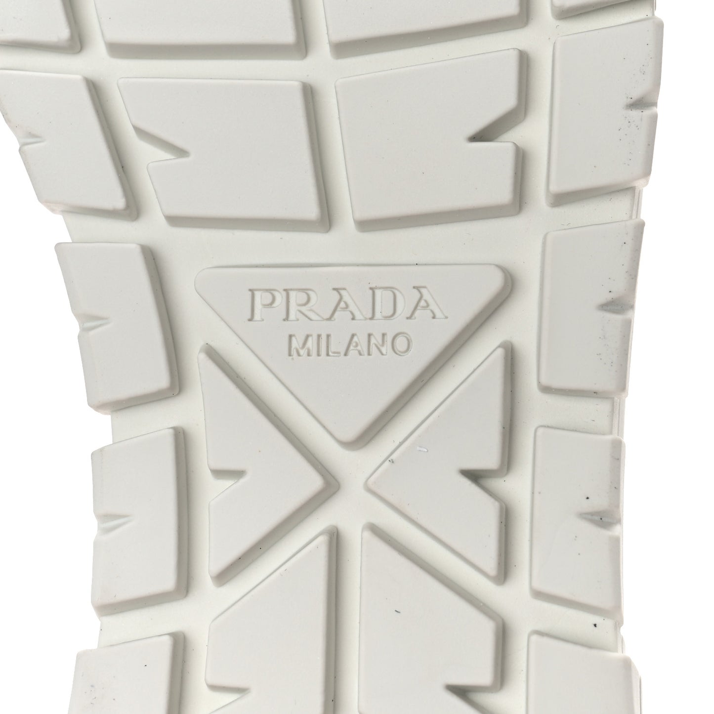 Re-Nylon Gabardine Triangle Logo Double Wheel 50mm Sneakers 38 Primula