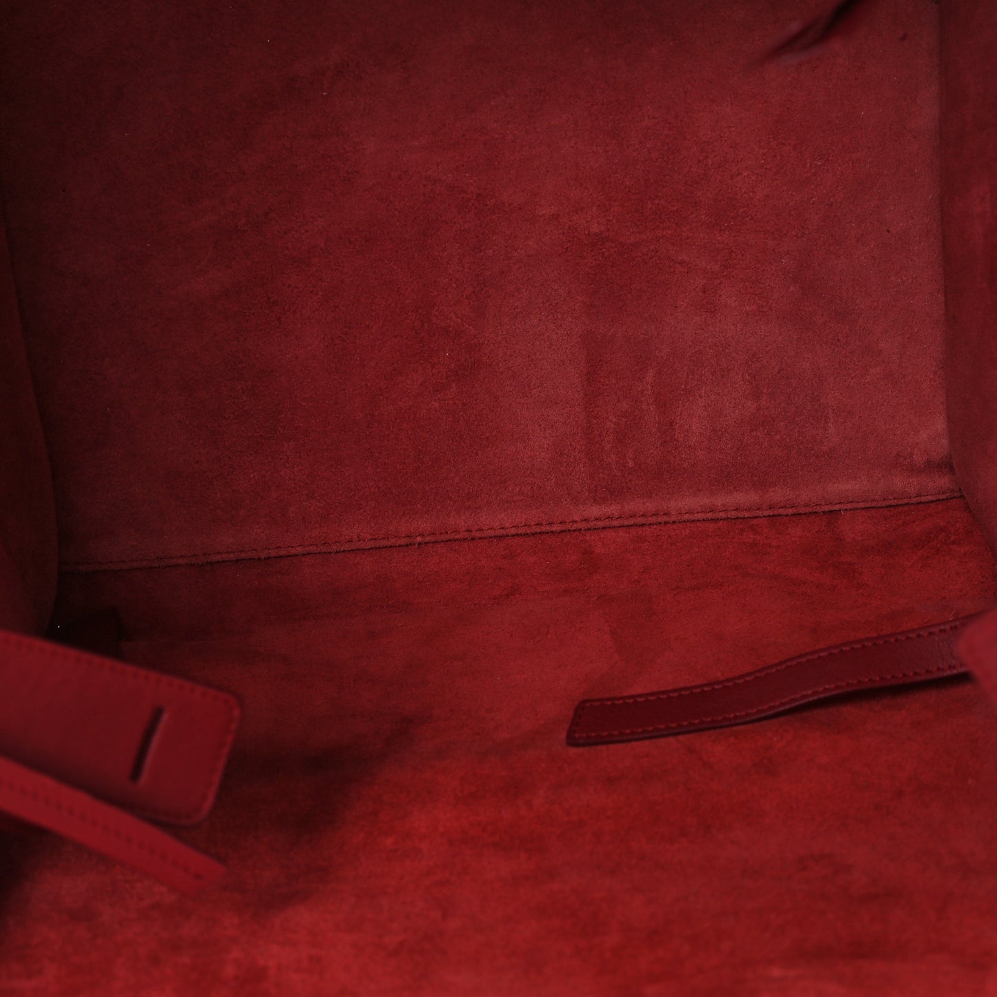 Supple Calfskin Medium Phantom Luggage Red