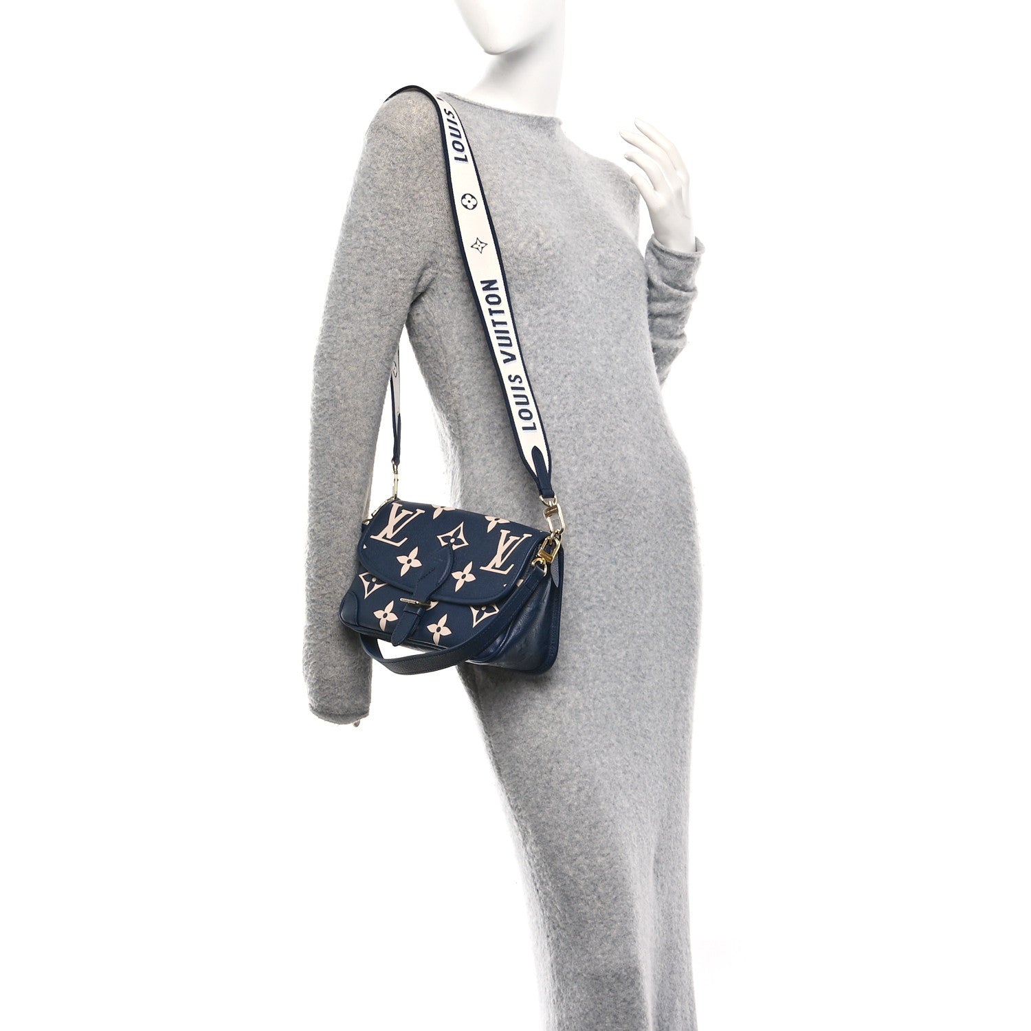 Louis Vuitton Empreinte Giant Monogram Diane Navy Creme 2 of 9