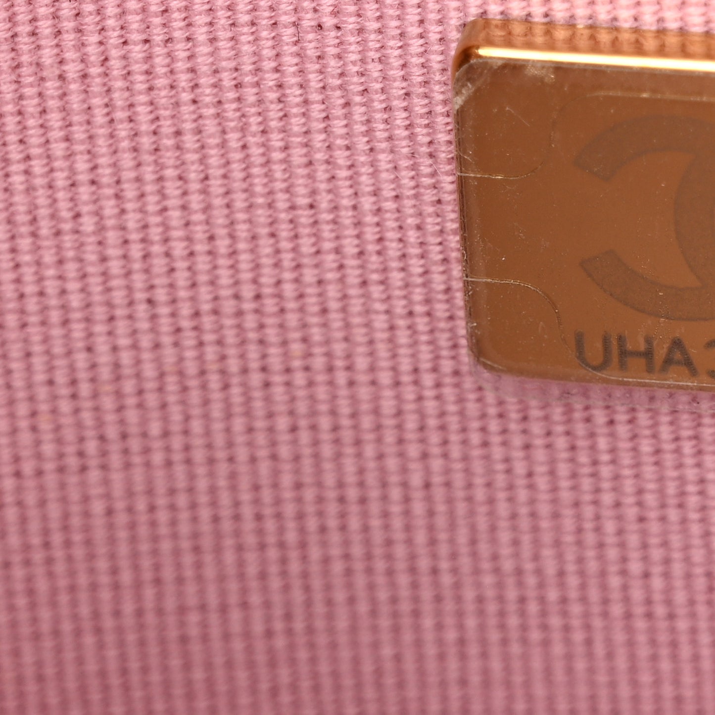 Shiny Caviar Quilted Pick Me Up Wallet On Chain WOC Pink