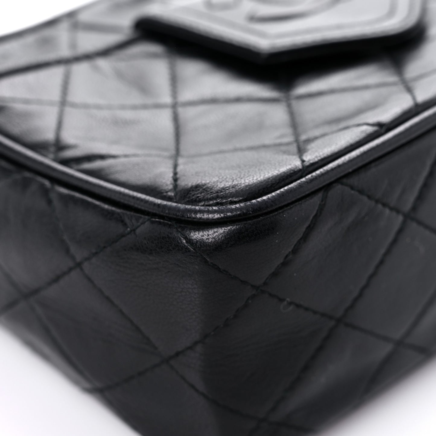 Lambskin Quilted CC Tassel Camera Case Black