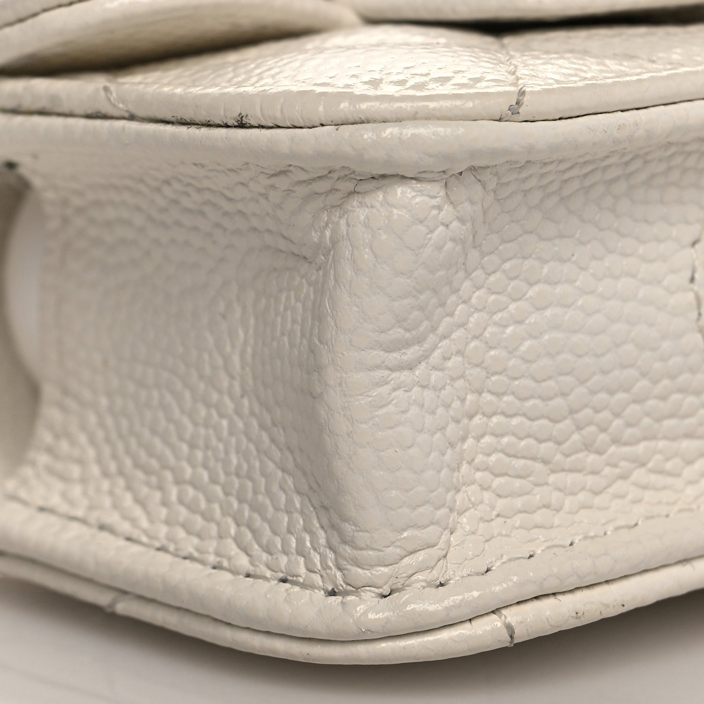 Caviar Quilted Airpods Pro Case White