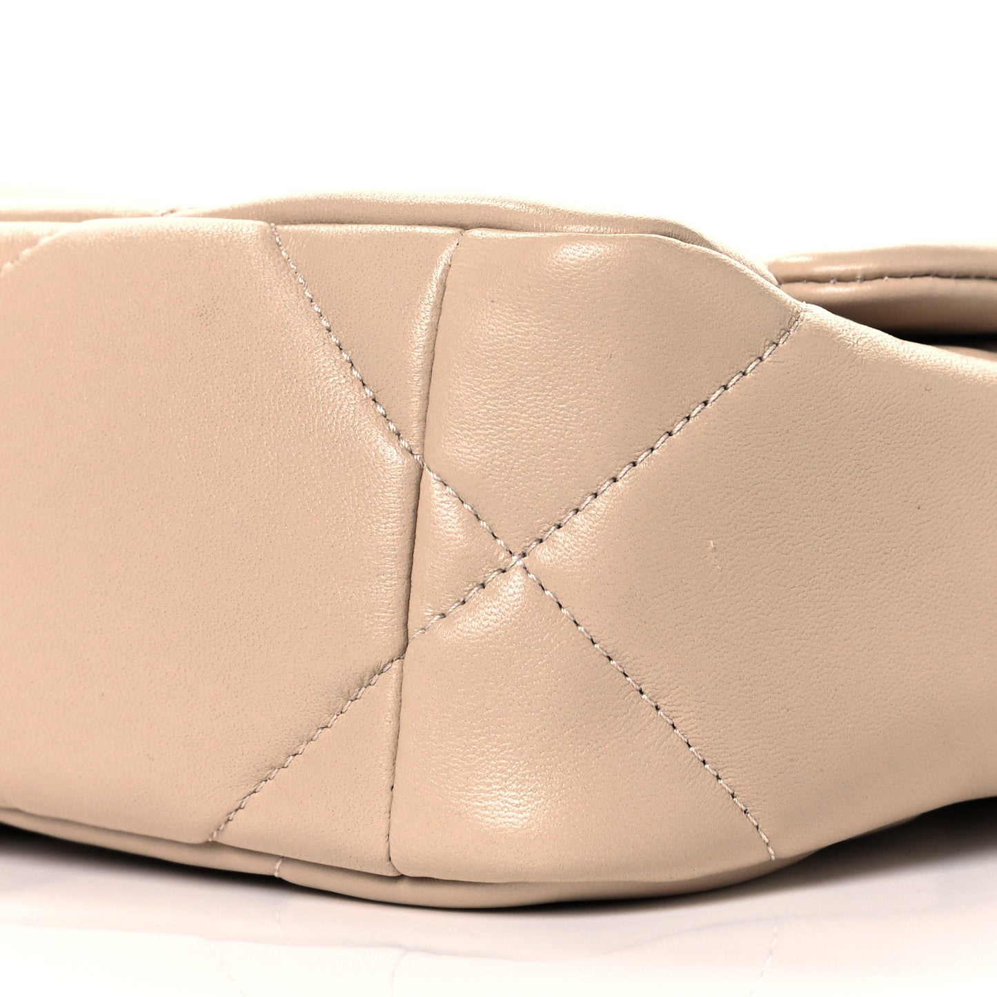 Lambskin Quilted Medium Chanel 19 Flap Beige