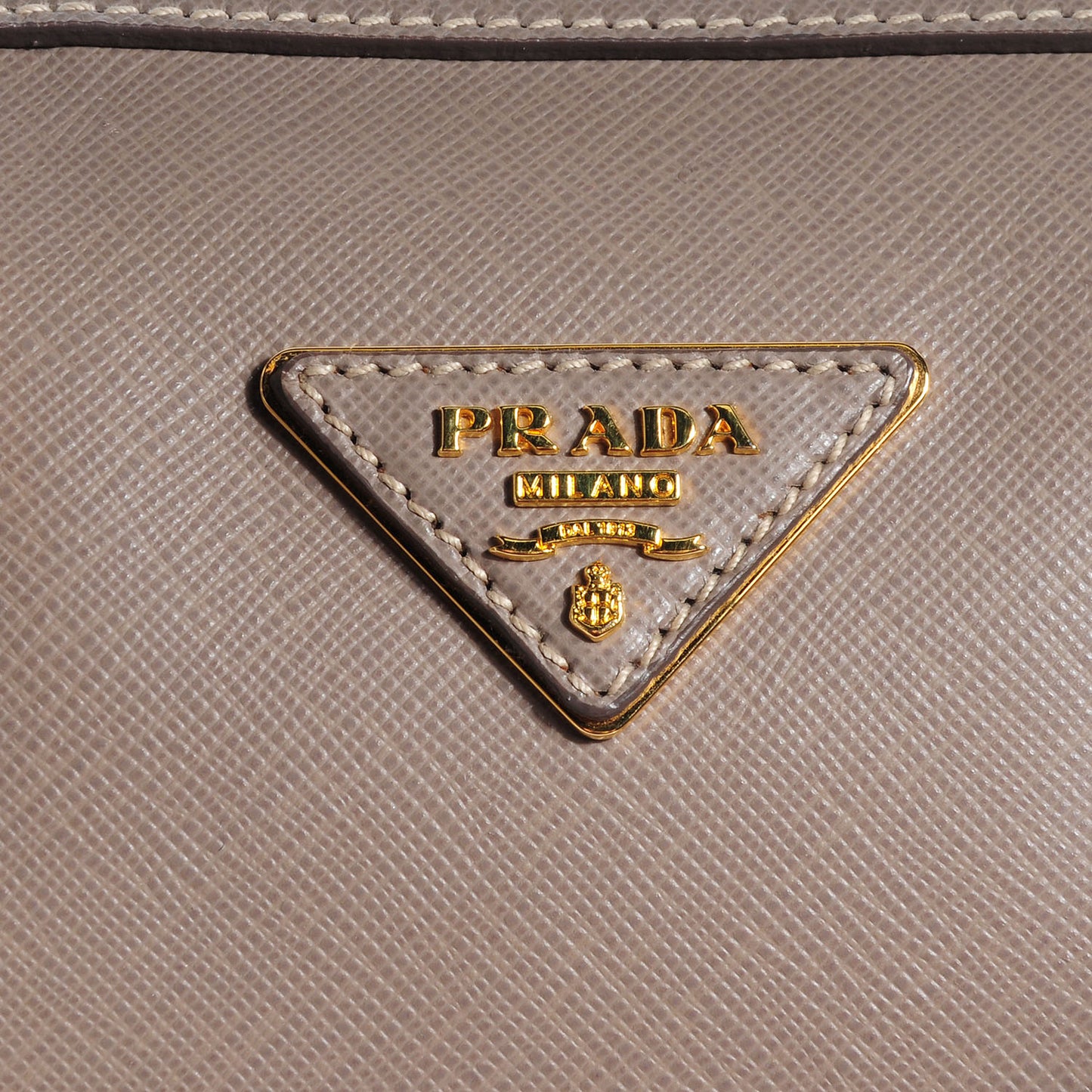 Saffiano Lux Bowler Argilla