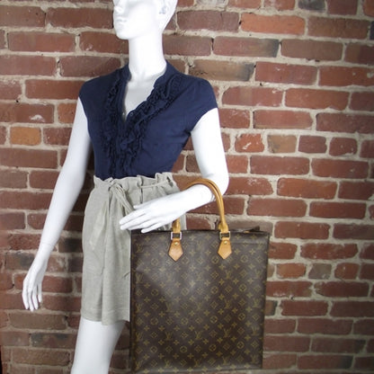 Louis Vuitton Monogram Sac Plat 2 of 11