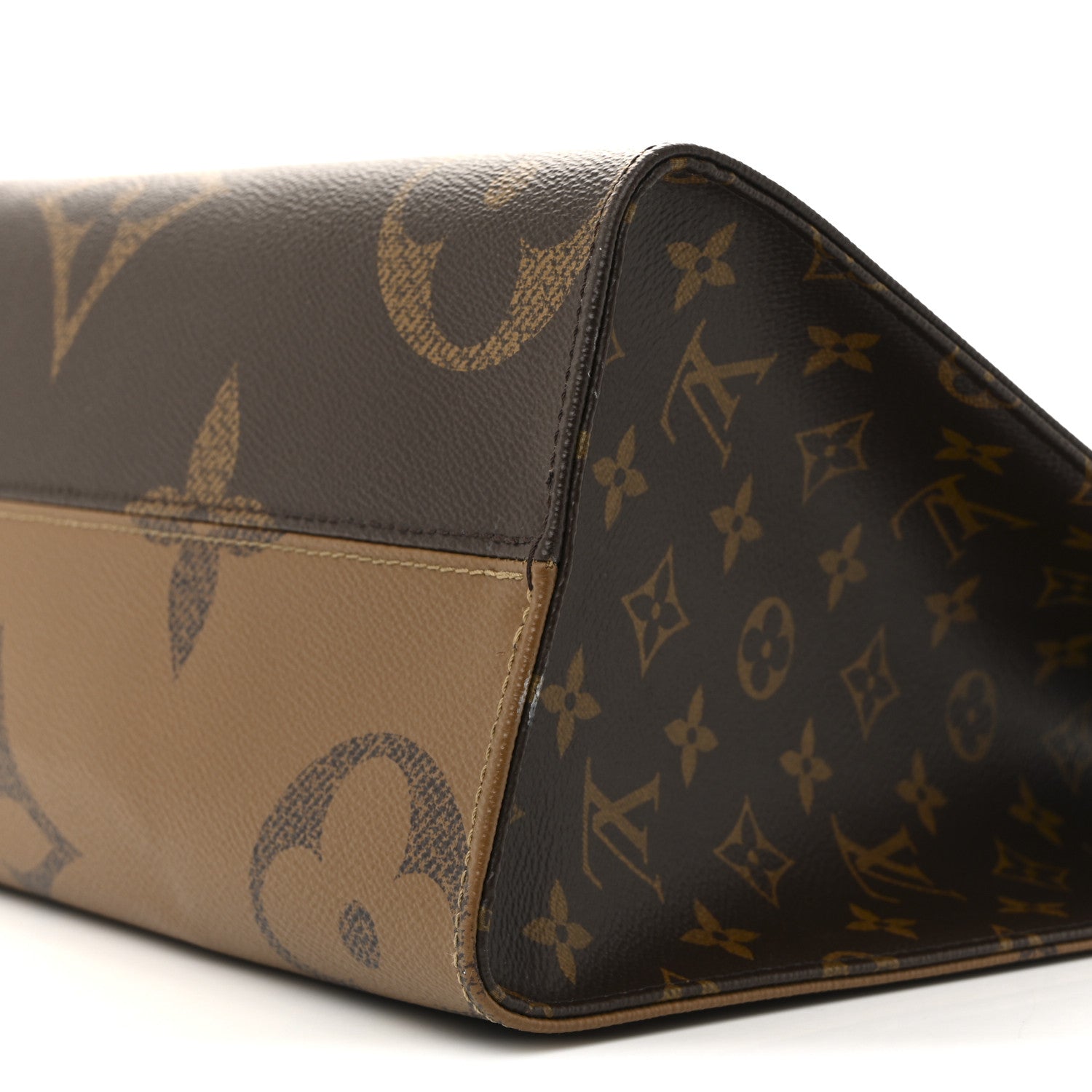Louis Vuitton Reverse Monogram Giant Onthego MM 10 of 14