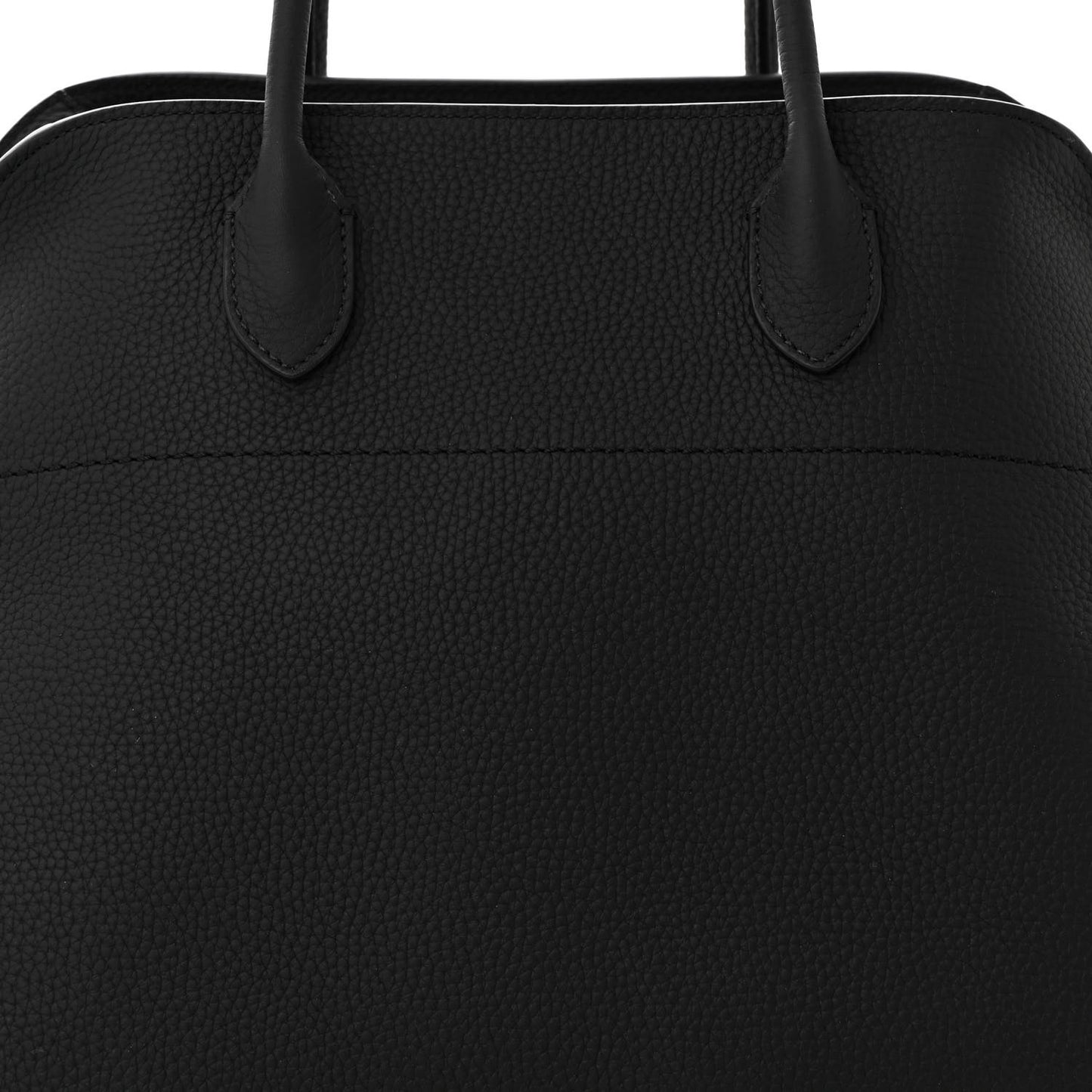 Matte Grained Calfskin Soft Margaux 15 Black