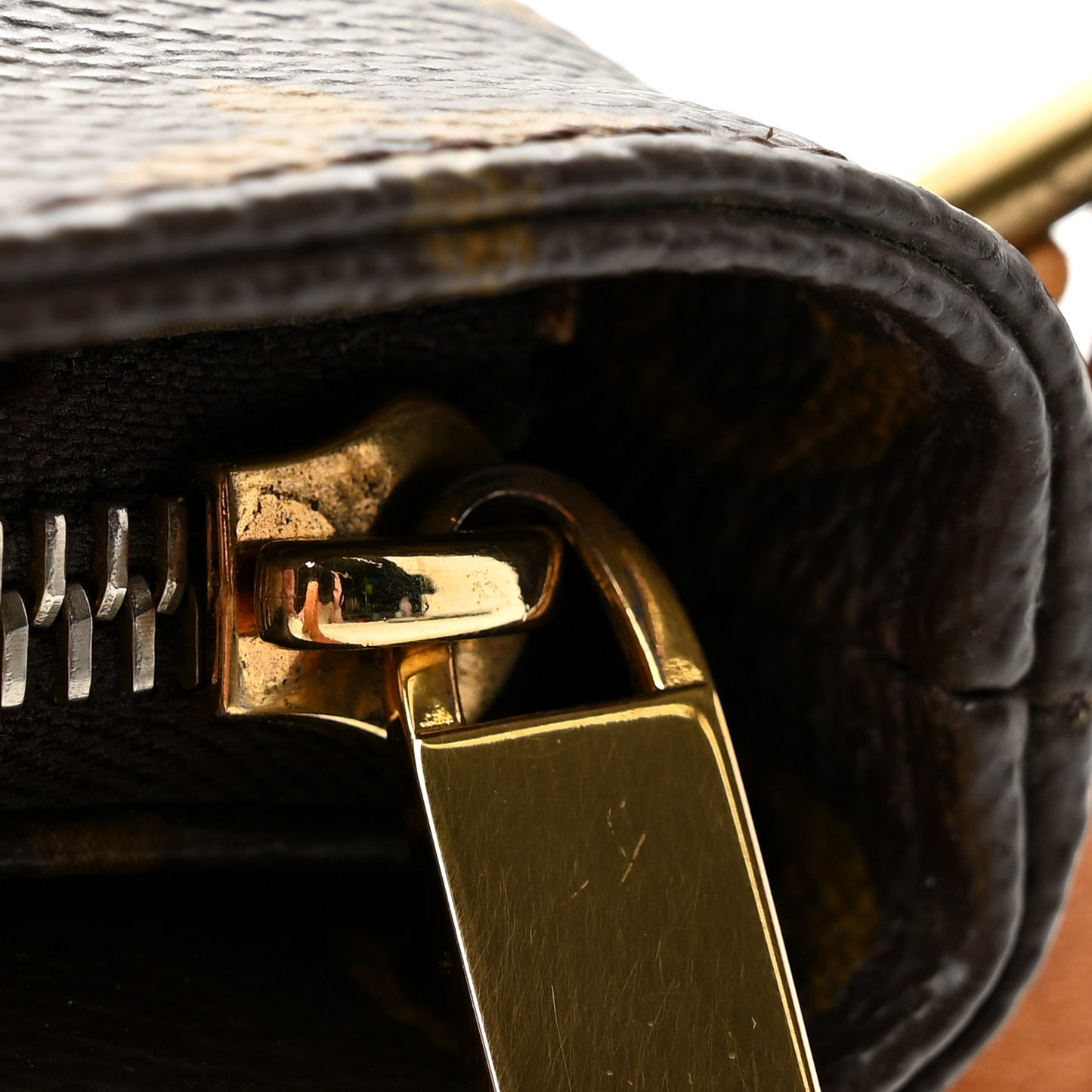 Monogram Trotteur