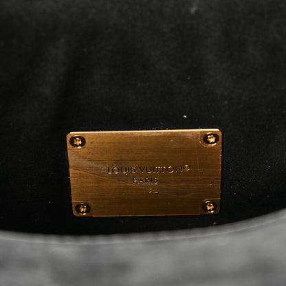 Louis Vuitton Reverse Monogram Twinny 6 of 9