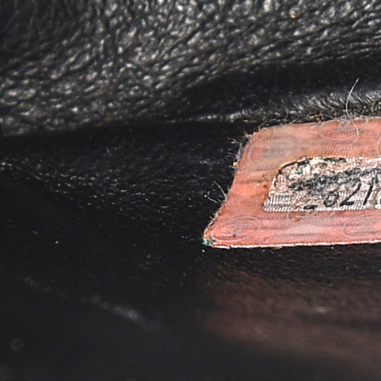 Caviar Vertical Quilted Jumbo Single Flap Black