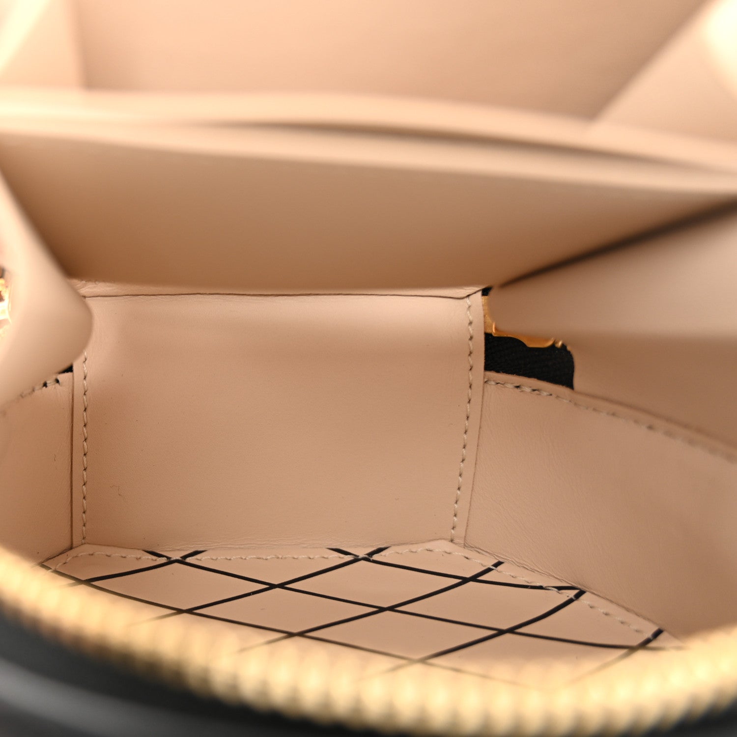 Louis Vuitton Epi Mini Boite Chapeau Rose Ballerine 5 of 9