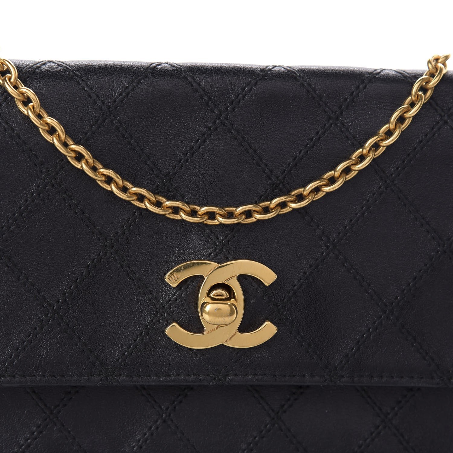 Chanel Lambskin Diamond Stitch Crossbody Black 10 of 10