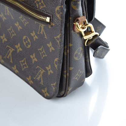 Louis Vuitton Monogram Pochette Metis 15 of 15
