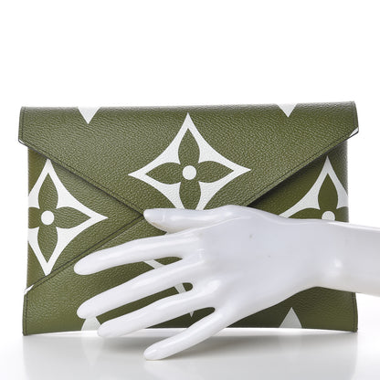 Louis Vuitton Monogram Giant Kirigami Pochette Set 2 of 13