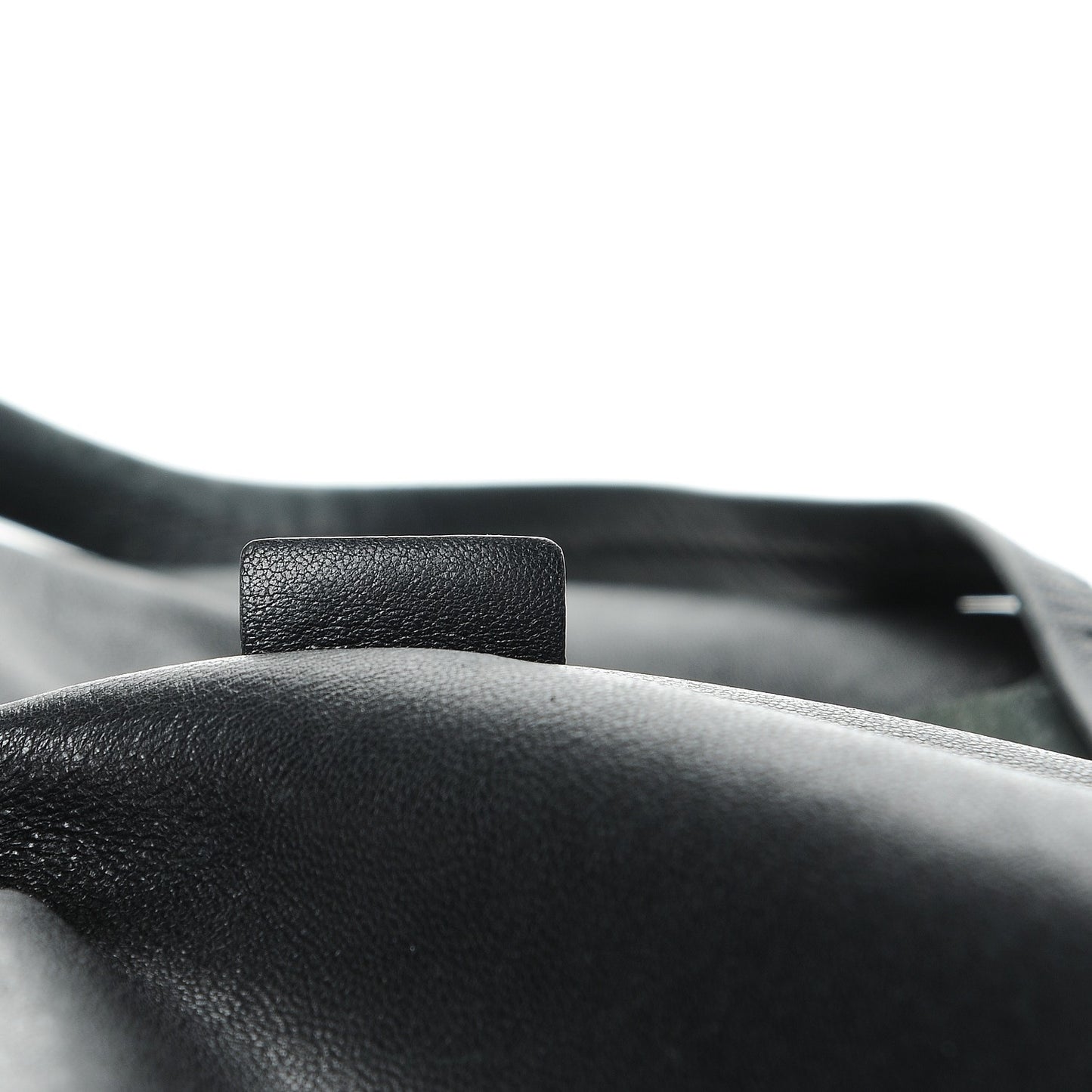 Lambskin Horizontal Cabas Black