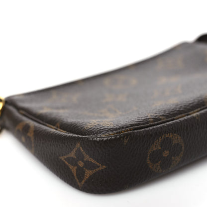 Louis Vuitton Monogram Mini Pochette Accessories 9 of 10