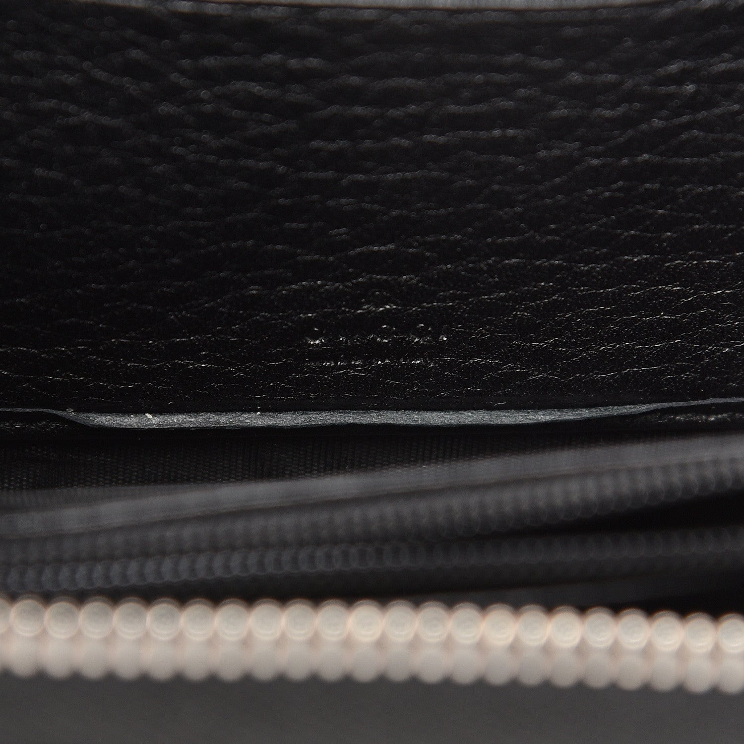 Gucci Pebbled Calfskin Studded Soho Compact Disco Zip Around Wallet Black 6 of 14