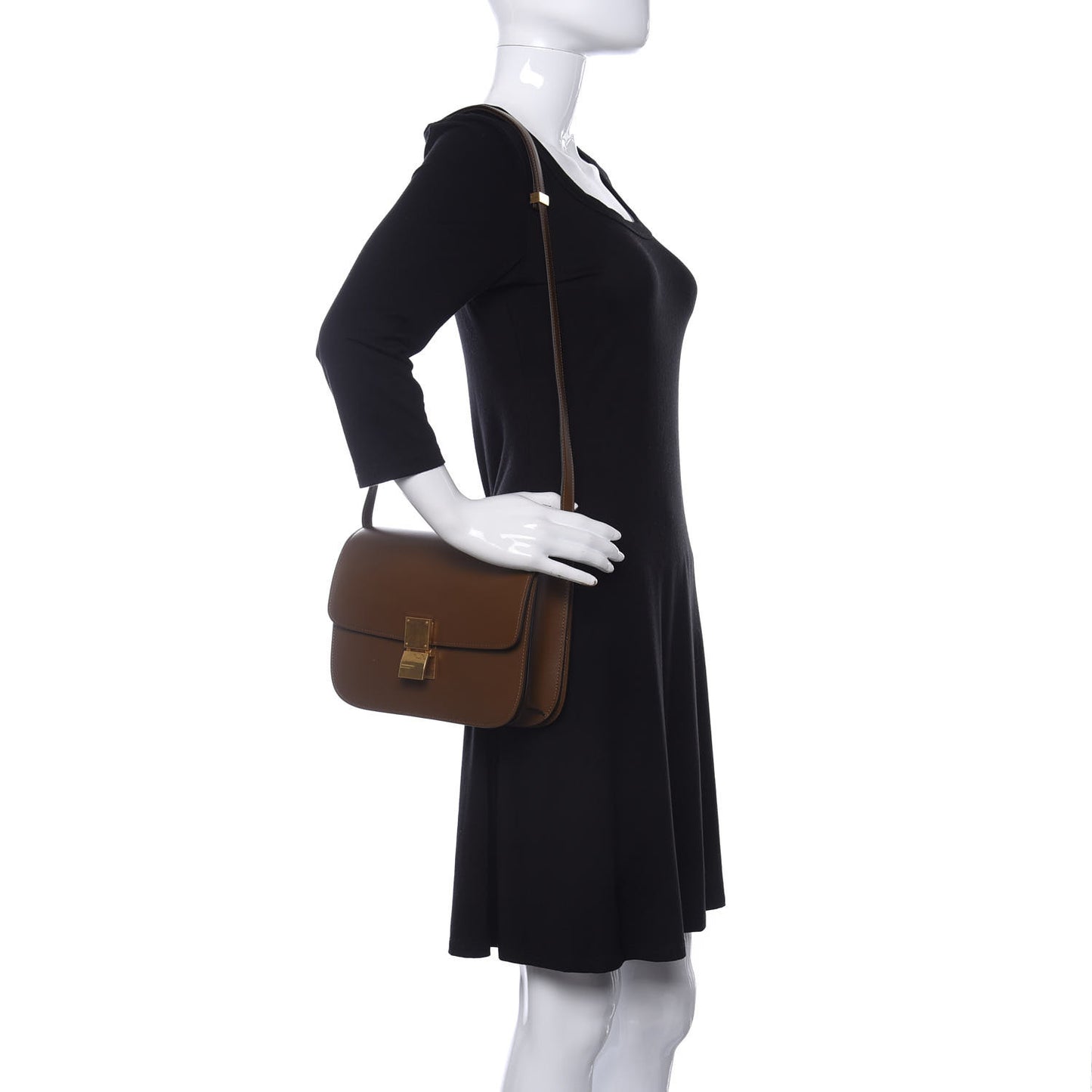 Box Calfskin Medium Classic Box Flap Bag Camel