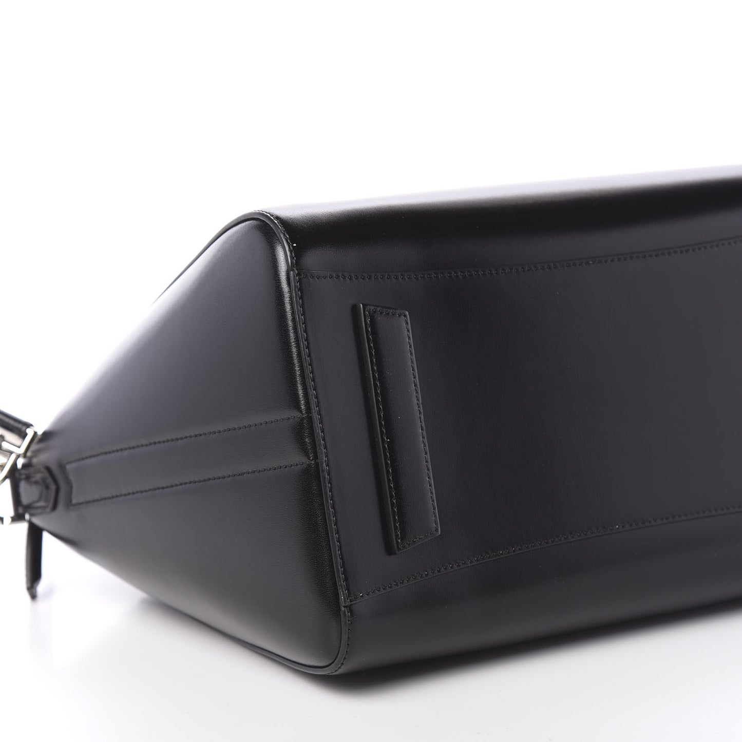 Shiny Lord Calfskin Medium Antigona Black