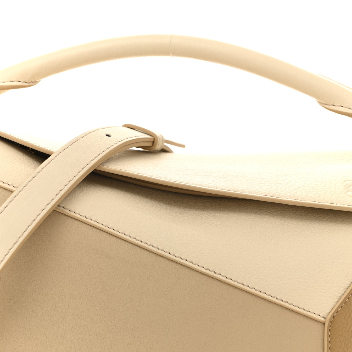 Calfskin Small Puzzle Edge Bag Angora Beige