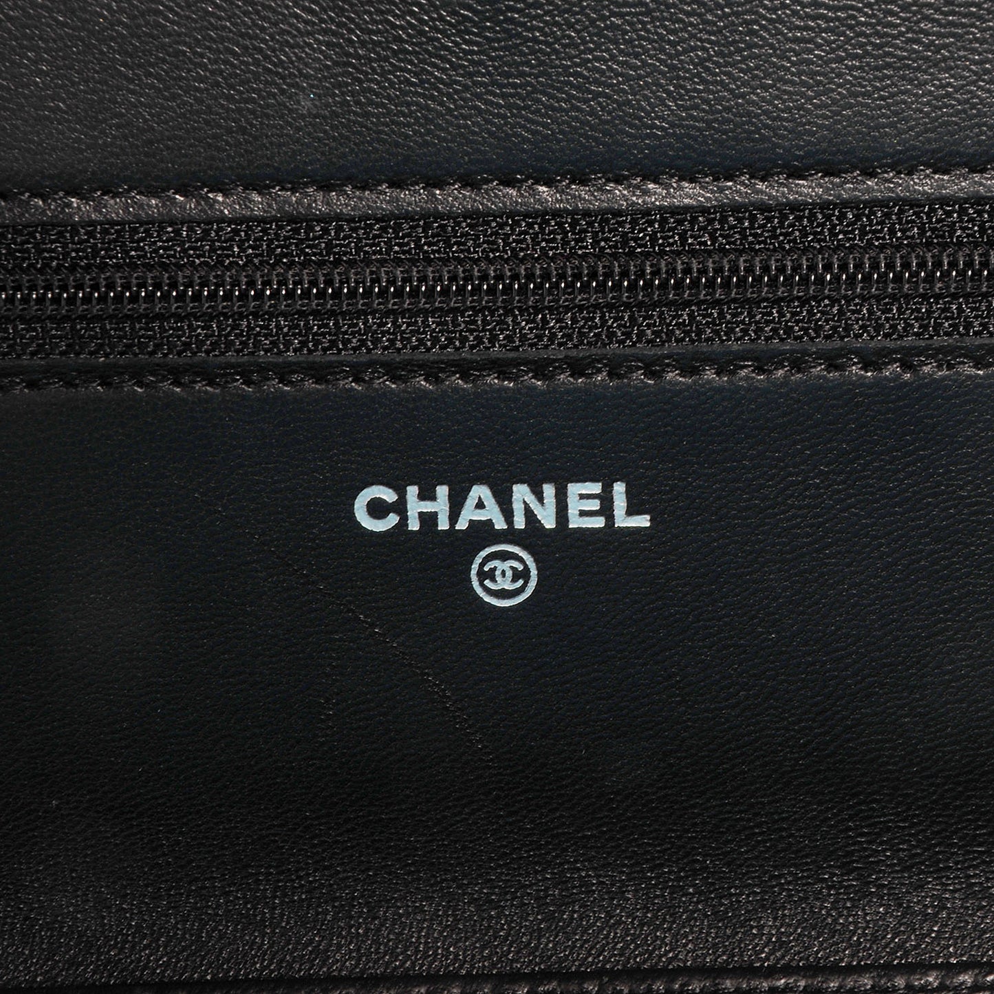 Lambskin Camellia Wallet on Chain WOC Black