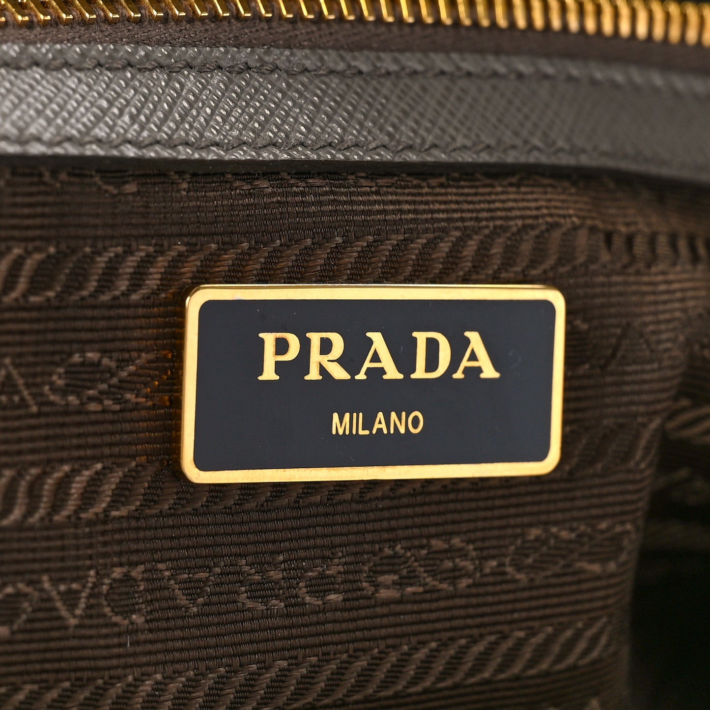 Saffiano Lux Large Tote Argilla
