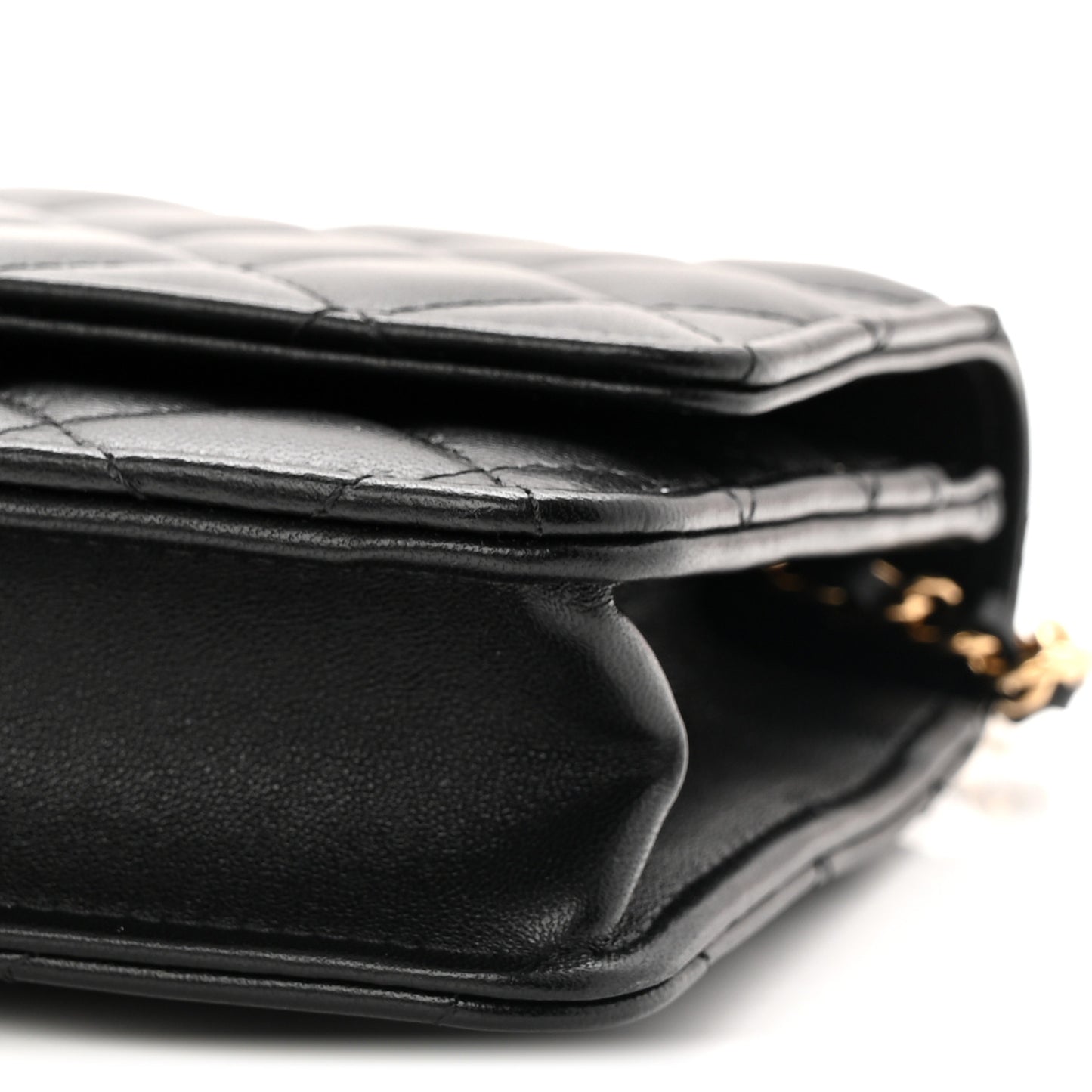 Lambskin Quilted Wallet On Chain WOC Black