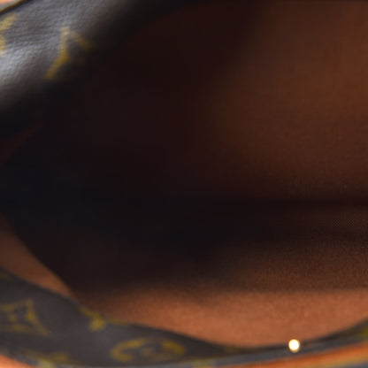 Louis Vuitton Monogram Riveting 14 of 16