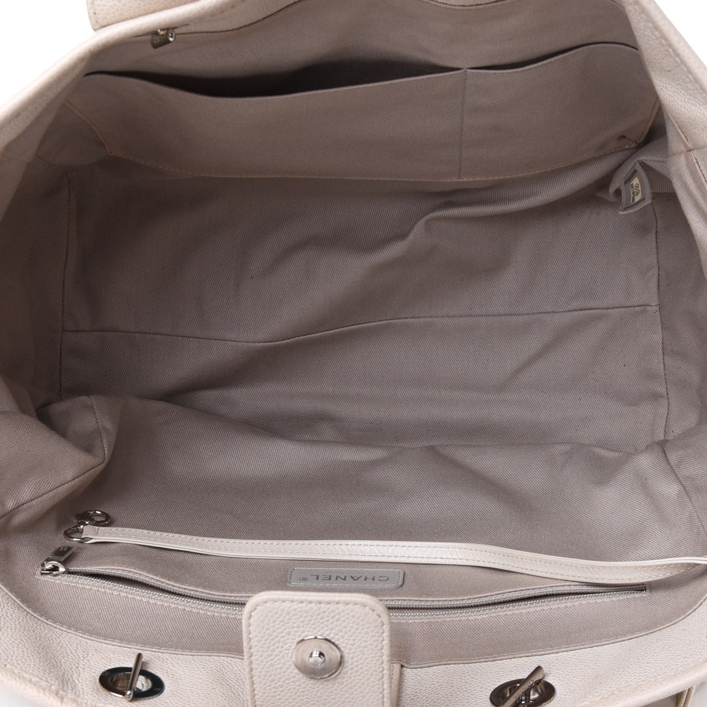 Glazed Calfskin Large Deauville Tote Ivory