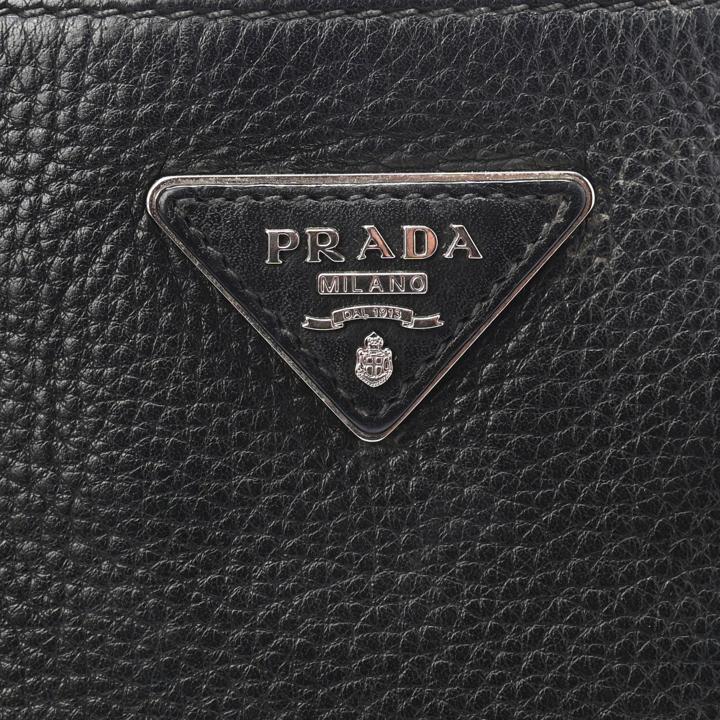 Vitello Daino Crossbody Bag Black