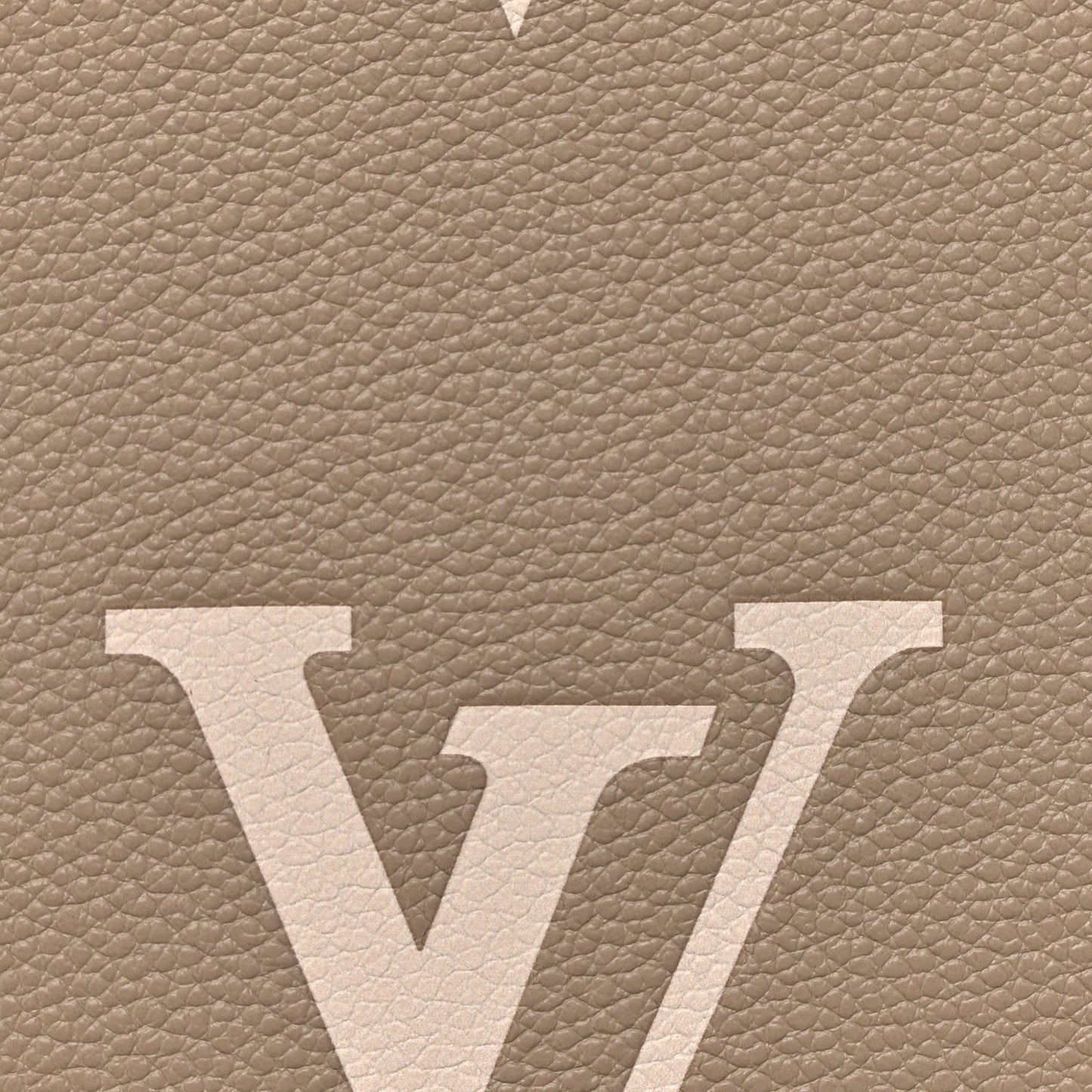 Empreinte Monogram Giant Onthego MM Tourterelle Creme