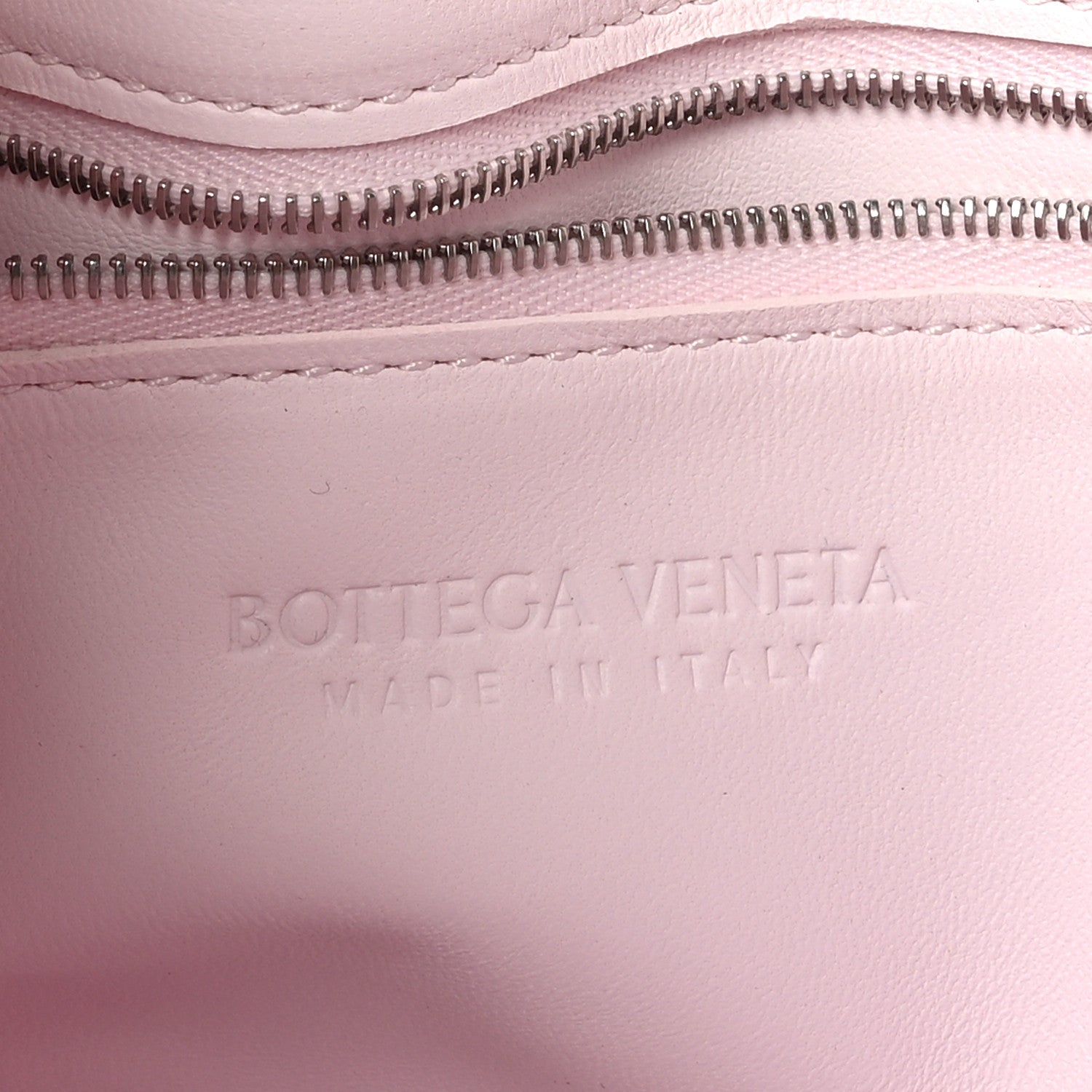 Bottega Veneta Lambskin Maxi Intrecciato Cassette Crossbody Bag Bliss Washed 6 of 9