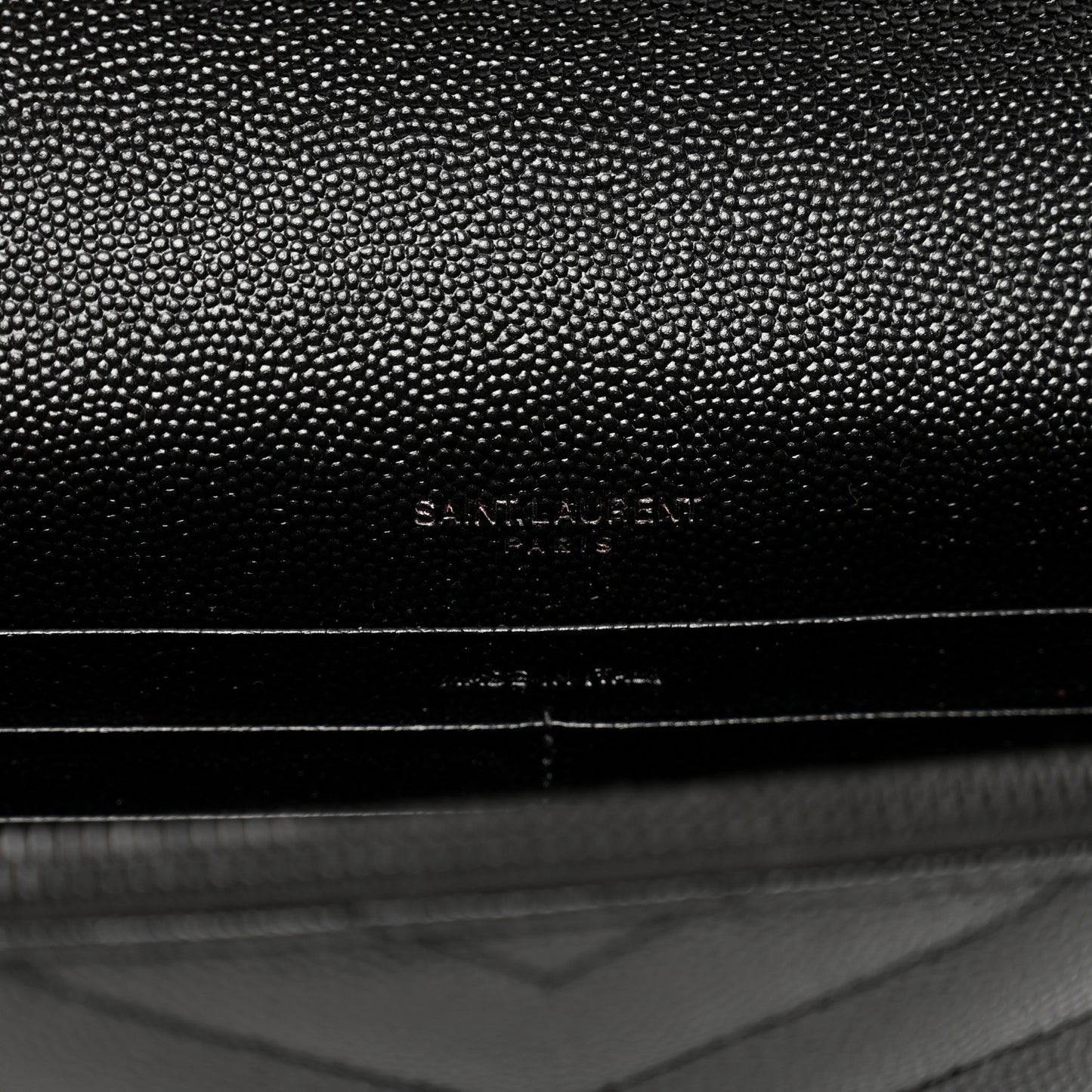 Grain De Poudre Matelasse Chevron Monogram Monochrome Envelope Chain Wallet Black