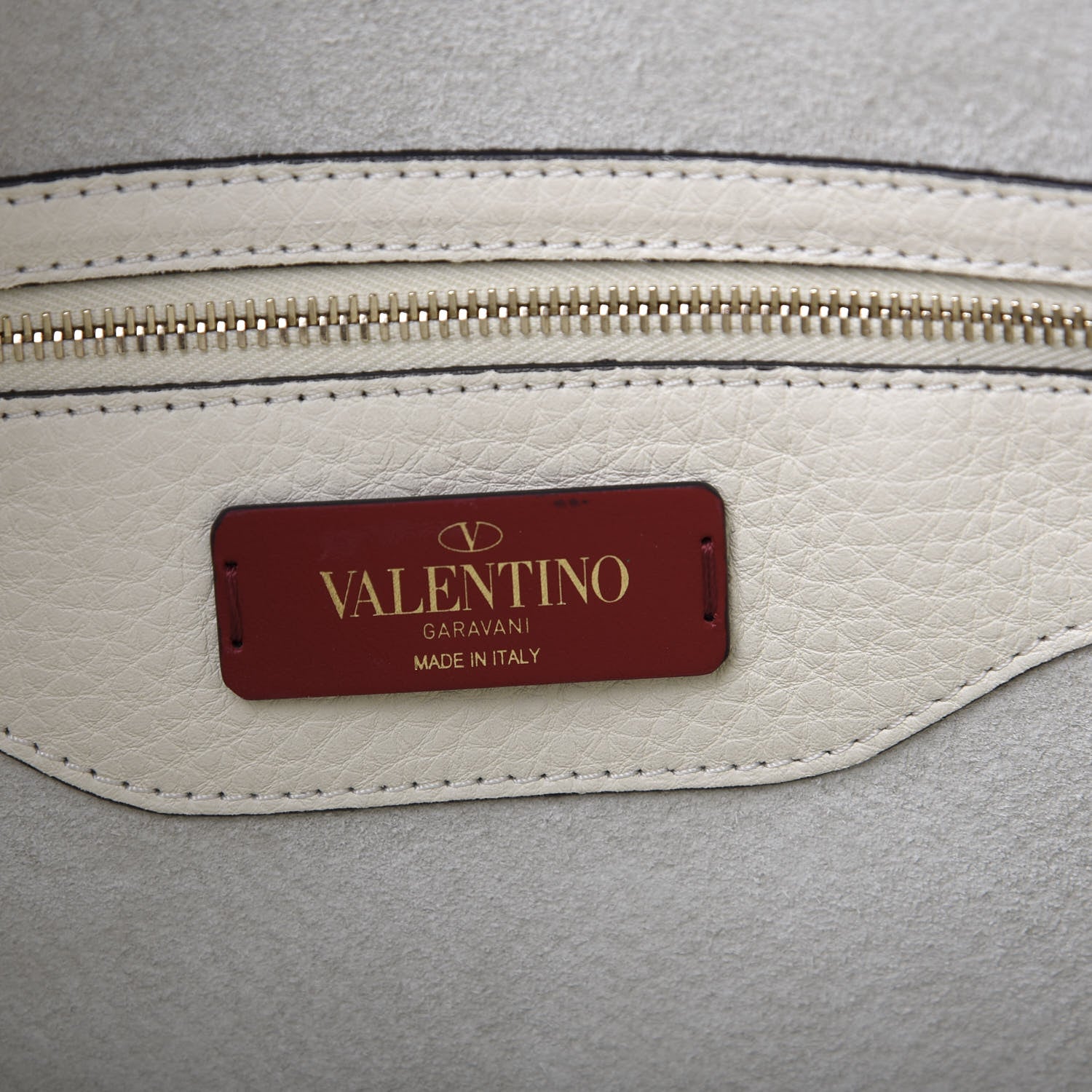 Valentino Garavani Grained Calfskin Rockstud Shoulder Tote Optic White 7 of 10