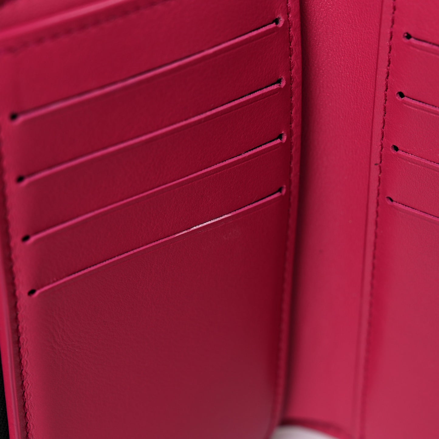 Taurillon Capucines Compact Wallet Black