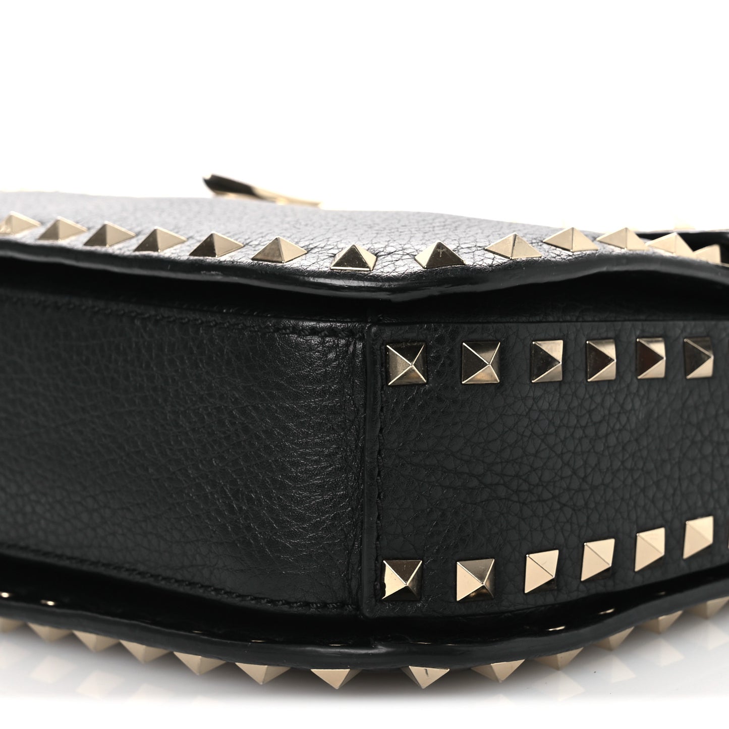 Pebbled Calfskin Medium Rockstud Flap Saddle Bag Black