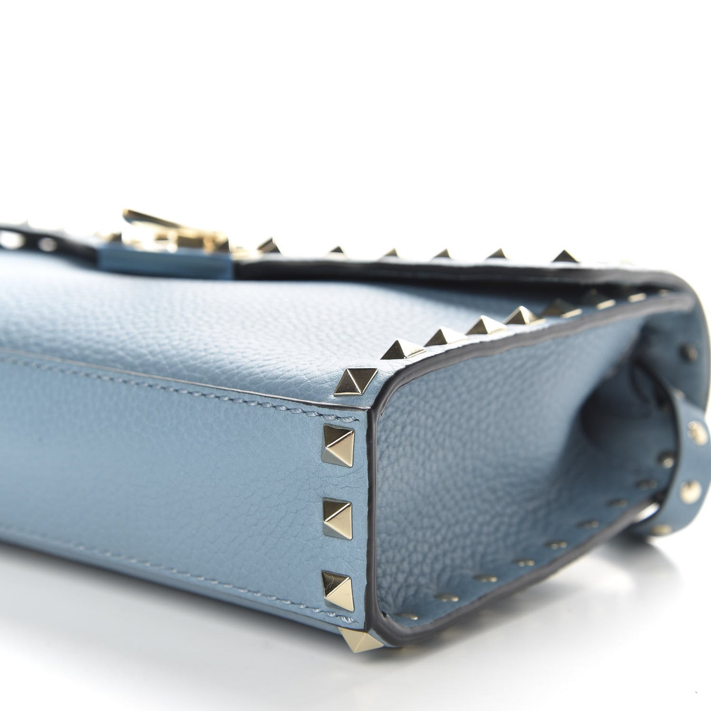 Pebbled Calfskin Medium Rockstud Flip Lock Crossbody Bag Blue