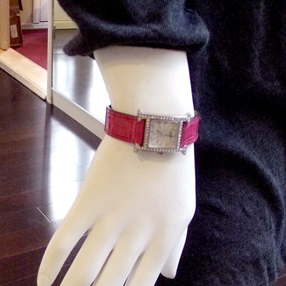 Hermes Stainless Steel Alligator Diamond Bezel Mother of Pearl 21mm Heure H Hour Quartz Watch Framboise 2 of 9