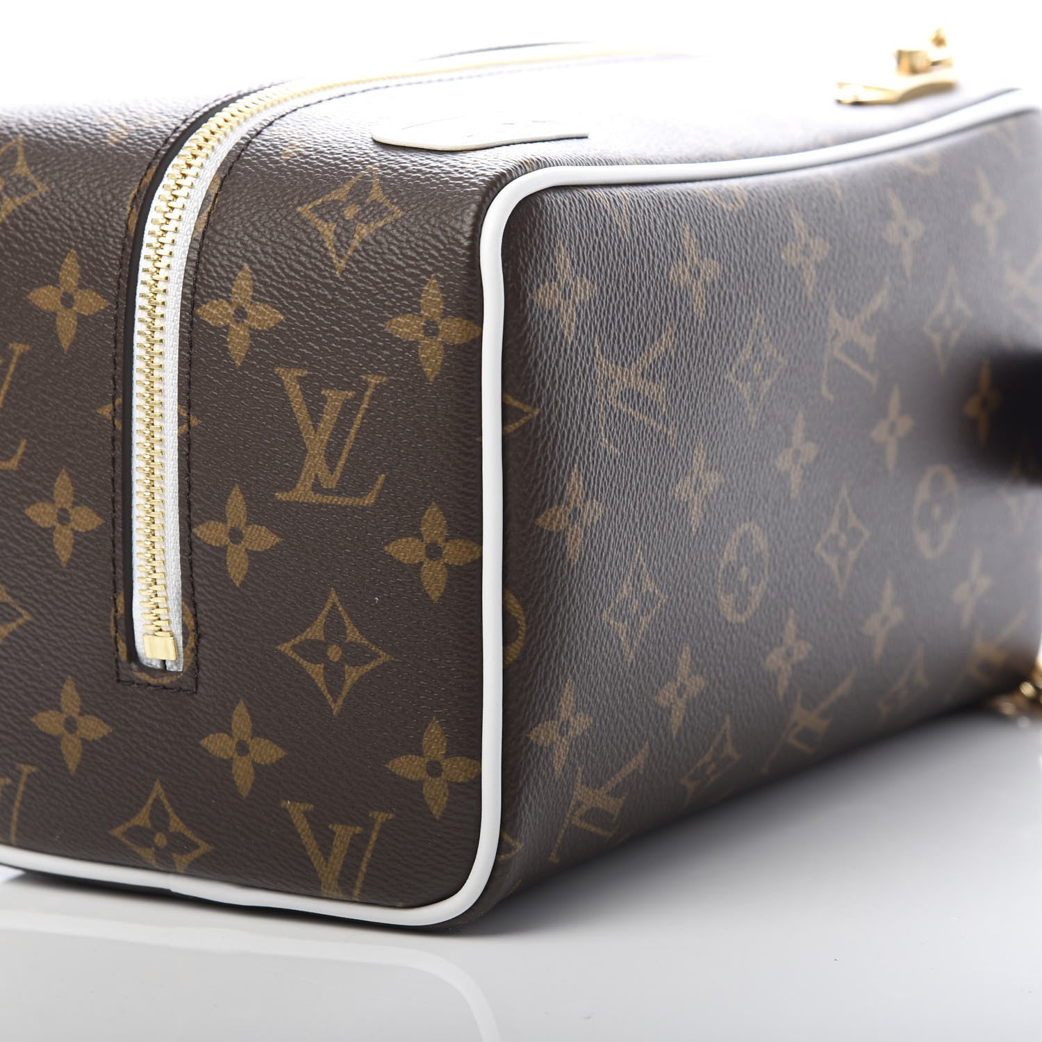 Louis Vuitton X NBA Monogram Cloakroom Dopp Kit 10 of 11