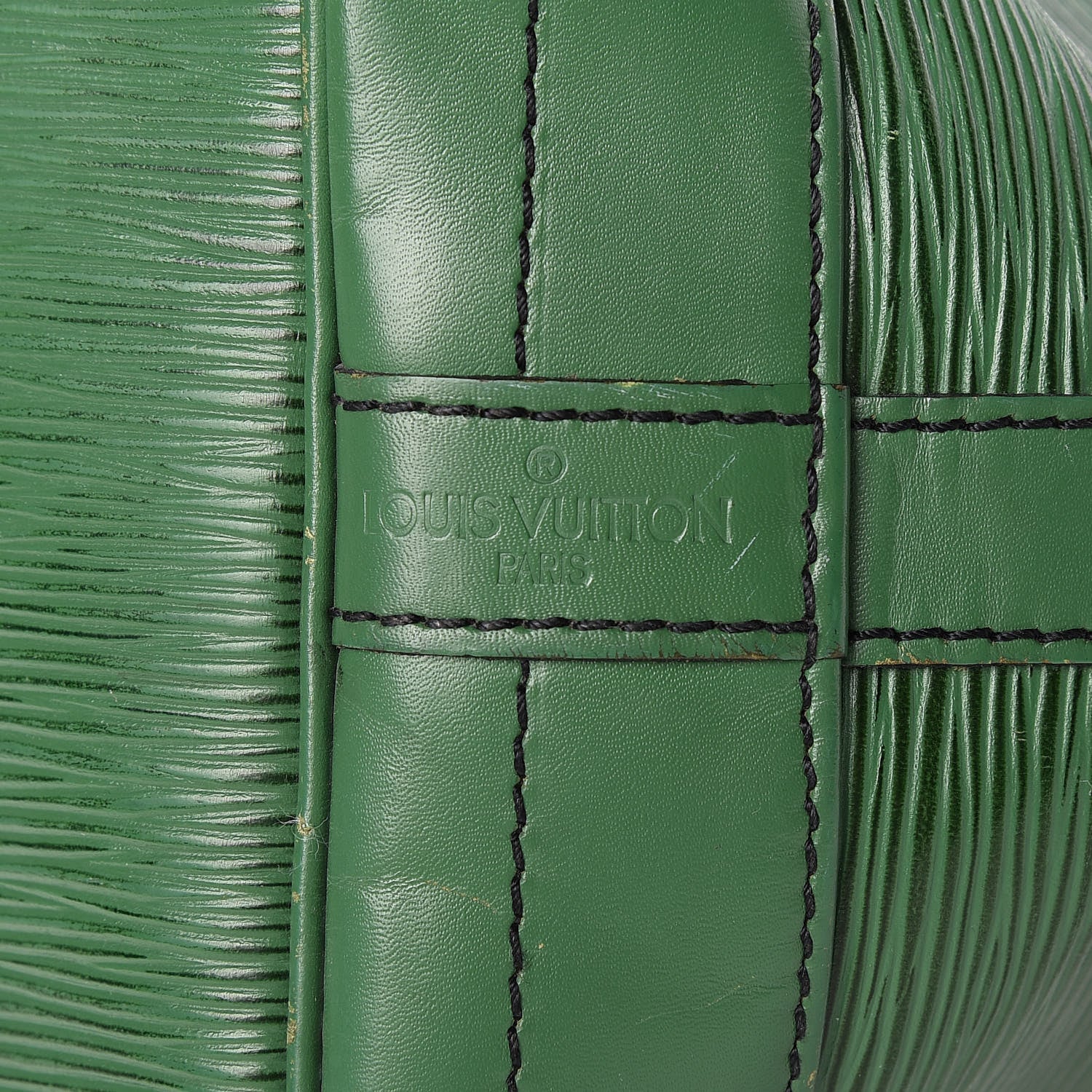 Louis Vuitton Epi Noe Borneo 6 of 31