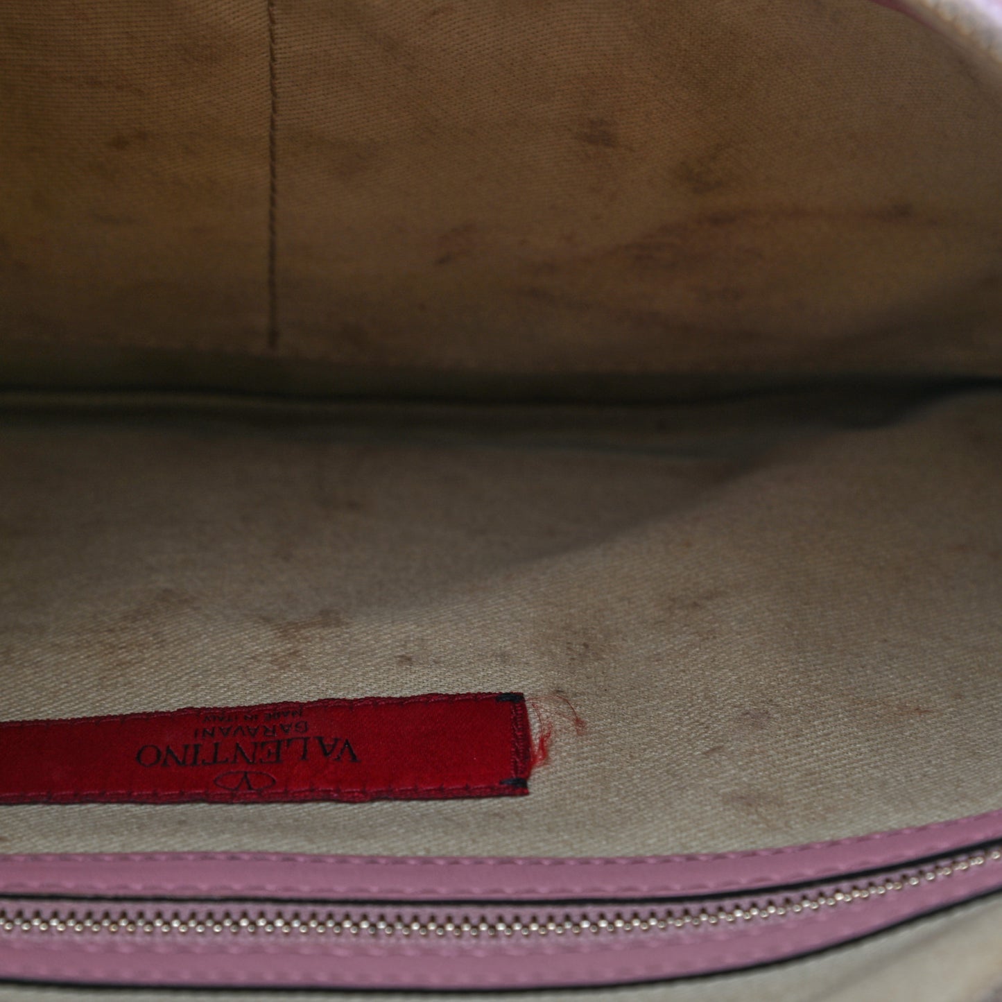 Vitello Large Rockstud Zip Wristlet Pouch Pop Gardenia