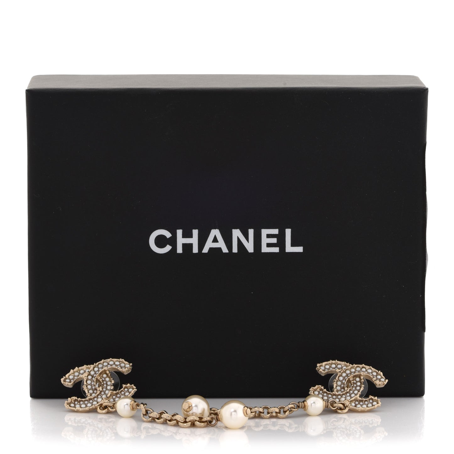 CC Pearl Drop Earrings Gold