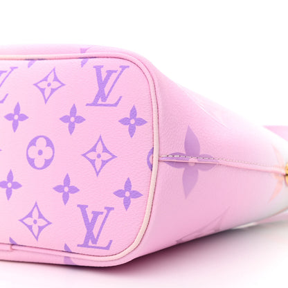 Louis Vuitton Monogram Giant Spring In The City Marshmallow Hobo PM Sunrise Pastel 9 of 9