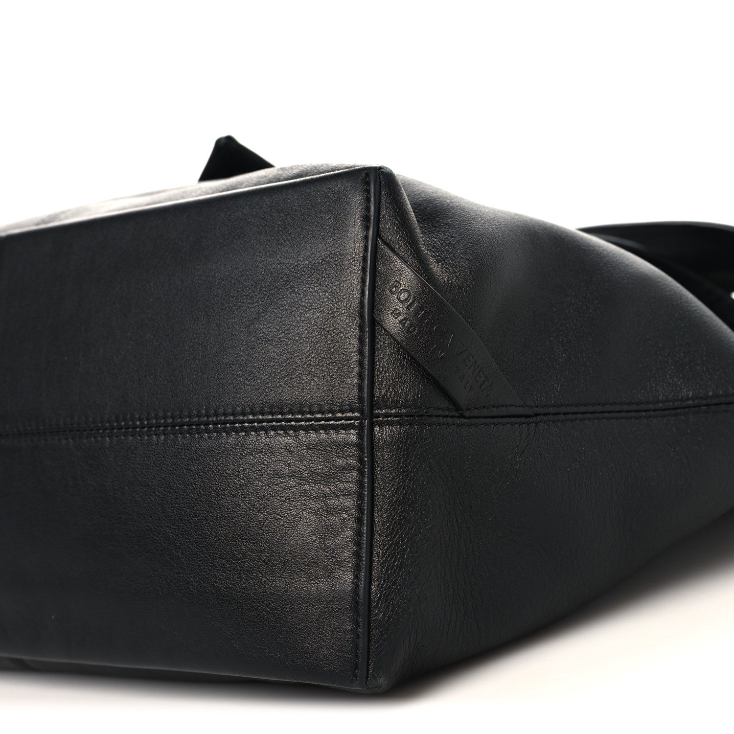 Bottega Veneta Silky Calfskin Medium Sawyer Messenger Bag Black Bottega Veneta Silky Calfskin Medium Sawyer Messenger Bag Black